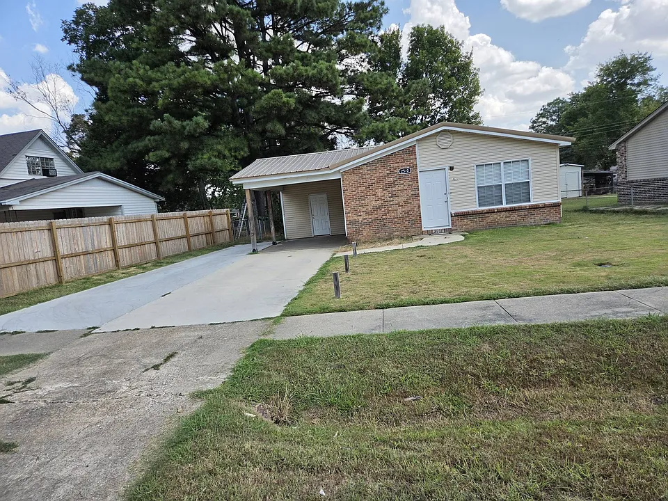 2500 Westacre Dr