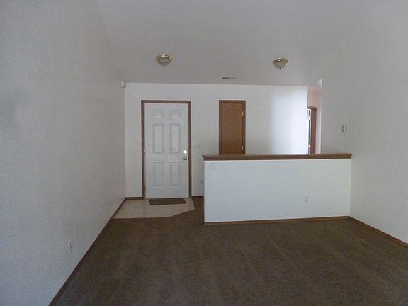 3rd image of 5812 Huntamer Ln SE
