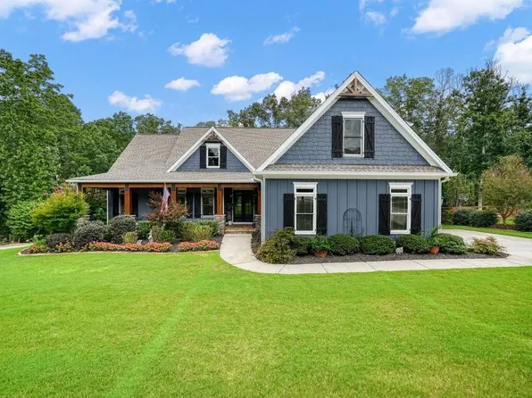 215 Wilshire Ter, White, GA 30184