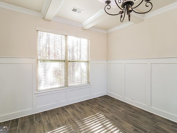 5th image of 886 Rainsong Way