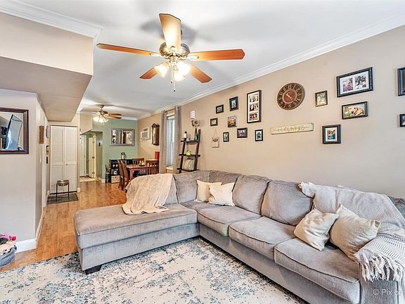 Living Room Pic 1