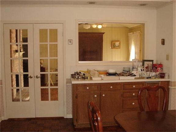 5th image of 1575 Bell Oaks Dr
