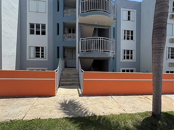 2nd image of Cond La Costa #E4