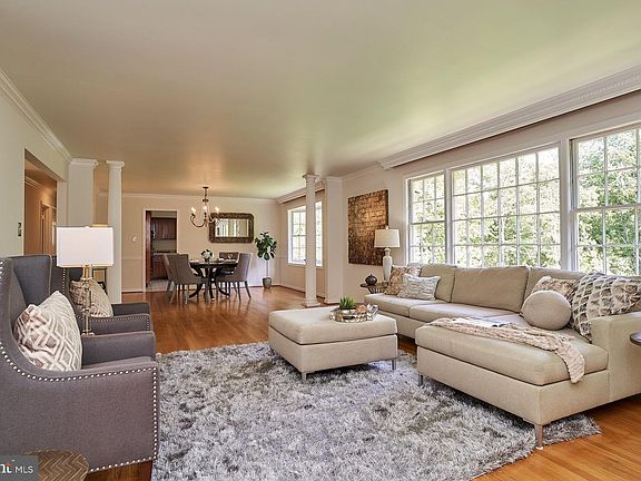 4th image of 6218 Hardy Dr