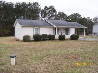 1861 Hollywood Rd, Chatham, VA 24531
