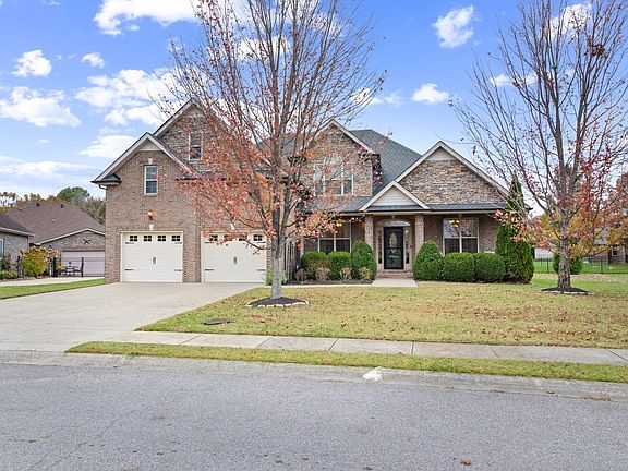 2nd image of 146 Parkland Cir