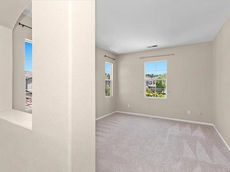 1560 Eden Ct — Photo 19
