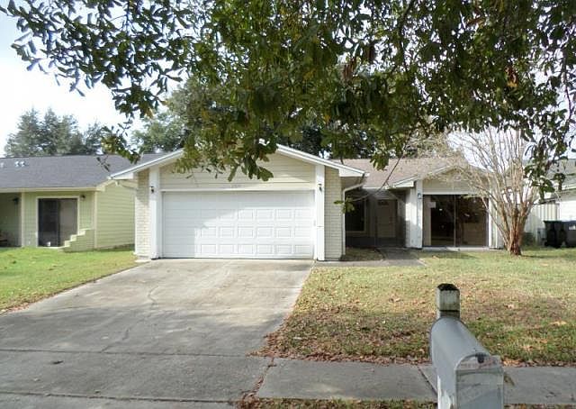 1st image of 3066 Curry Woods Dr