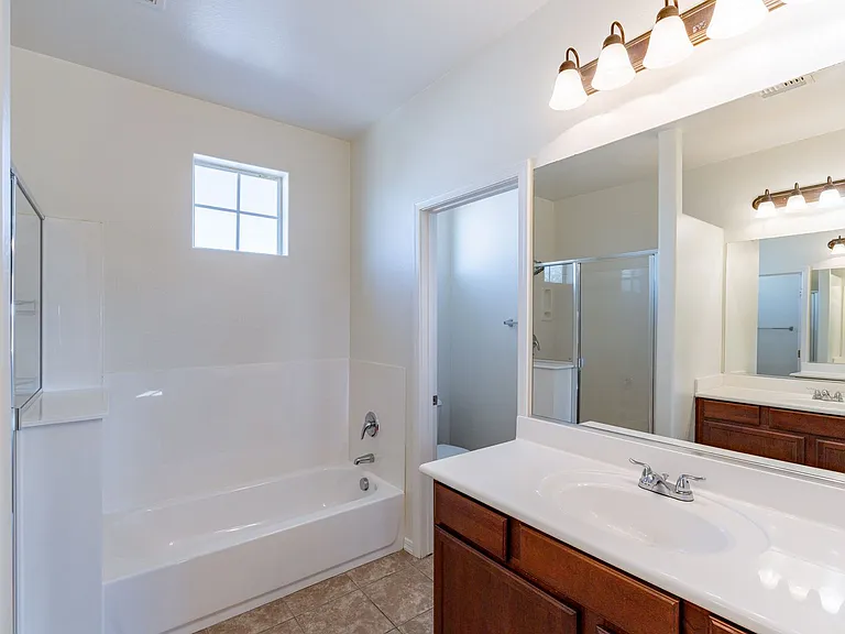 7416 S 27th Pl — Photo 18