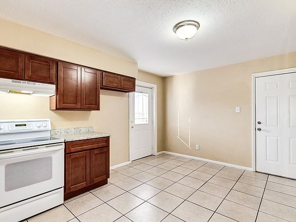 5th image of 5845 W Mulberry Dr