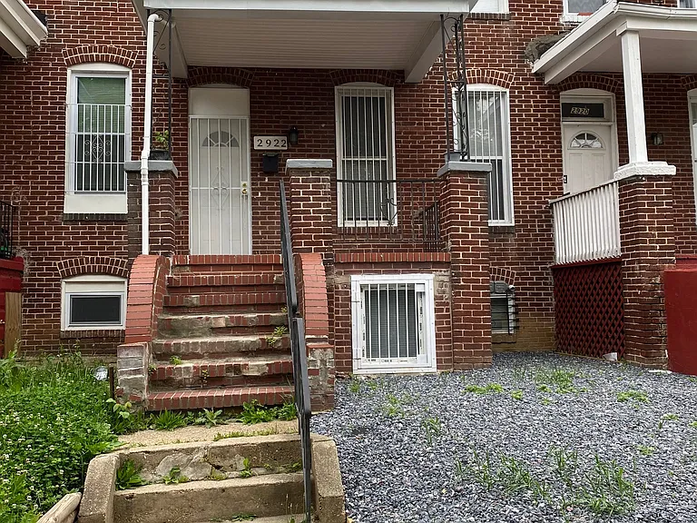 2922 Grantley Ave — Photo 1