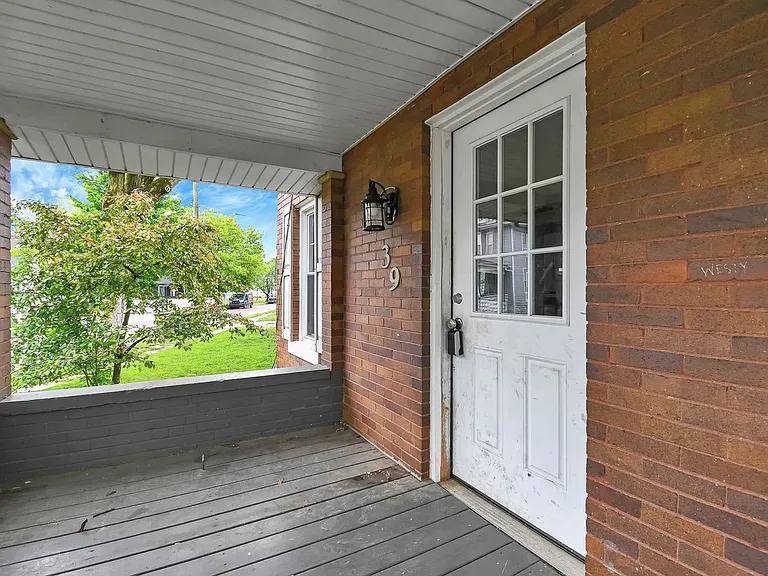 39 Charles St — Photo 6