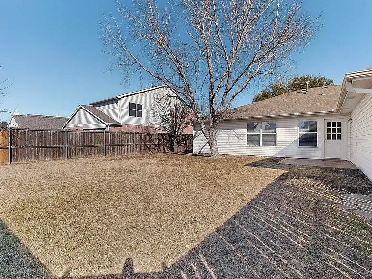 1207 Aberdeen Dr — Photo 35