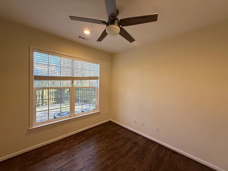 9530 Oswald Ln — Photo 6