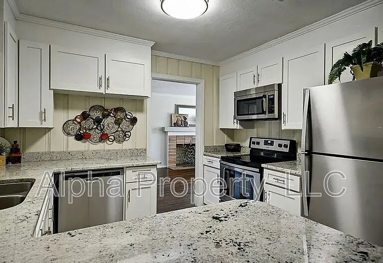21 Lisa Dr — Photo 14