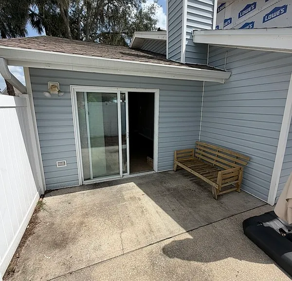 111 Hidden Arbor Ct — Photo 2