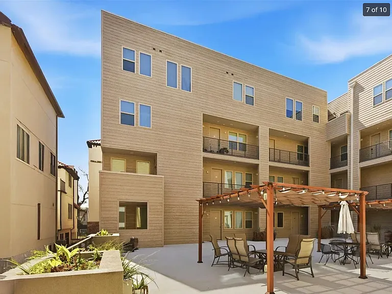 4819 Caroline St #2 — Photo 13