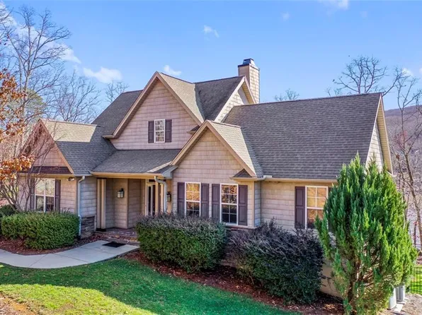 242 Harbor Dr E, Lexington, NC 27292