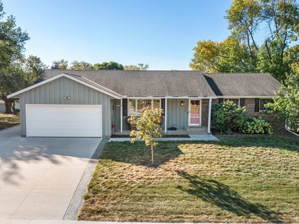 6684 133rd St W, Apple Valley, MN 55124