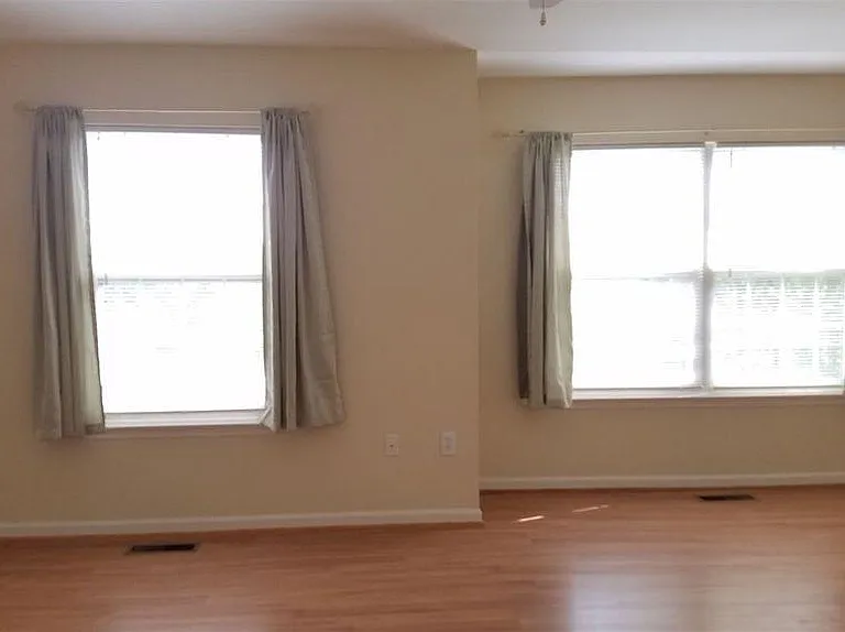 5208 Duke Ct — Photo 33