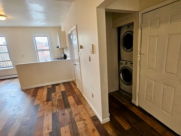 126 Monticello Ave #2 — Photo 11