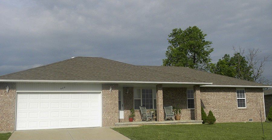2nd image of 920 S Colony Ave