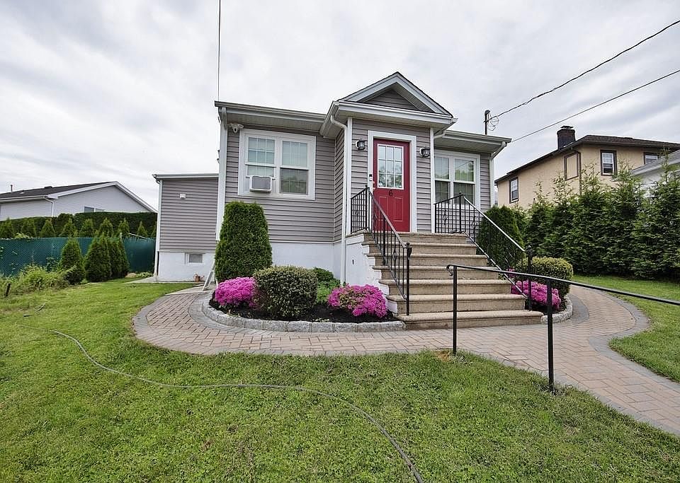 1st image of 6 Richardson Place