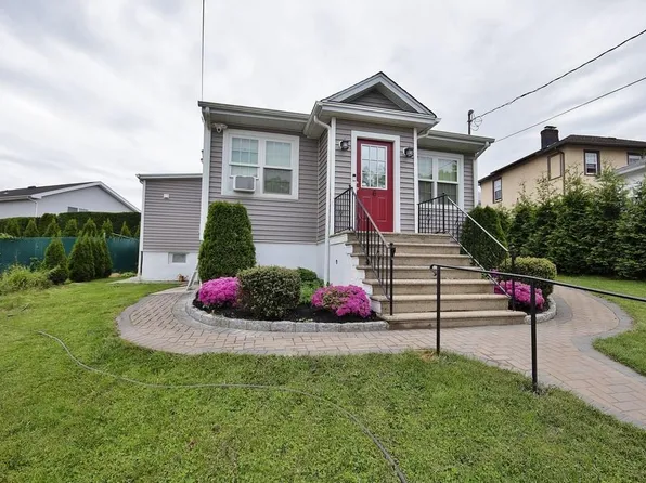 6 Richardson Place, Eastchester, NY 10709