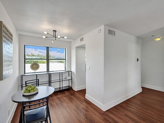 5th image of 4652 N Poinciana Street #6