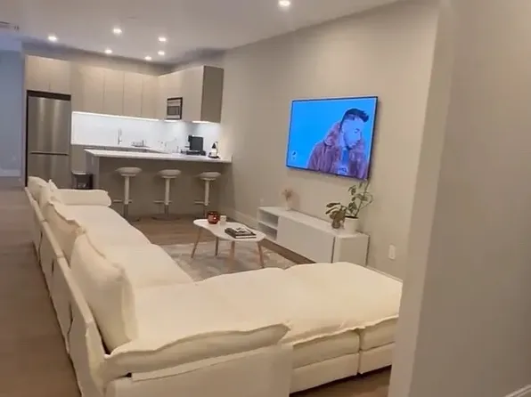 44 Temple Pl #3, Boston, MA 02111