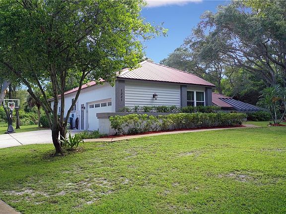 2nd image of 1331 Normandy Cir