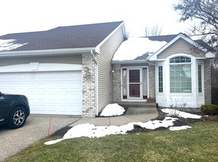 3855 Pemberton Dr SE, Grand Rapids, MI 49508