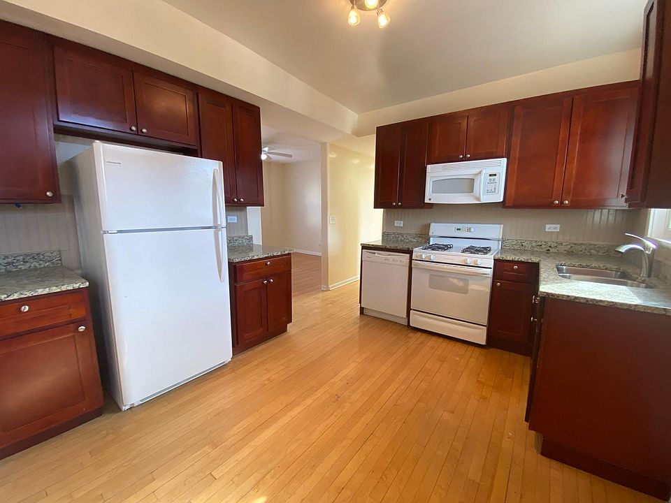 1st image of 2949 W Cullom Ave #2
