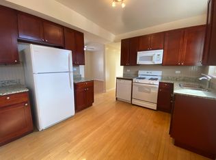 2949 W Cullom Ave #2, Chicago, IL 60618