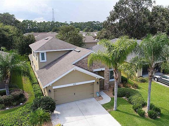 3rd image of 205 Mystic Castle Dr