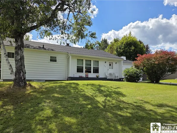 1347 Newland Ave, Jamestown, NY 14701