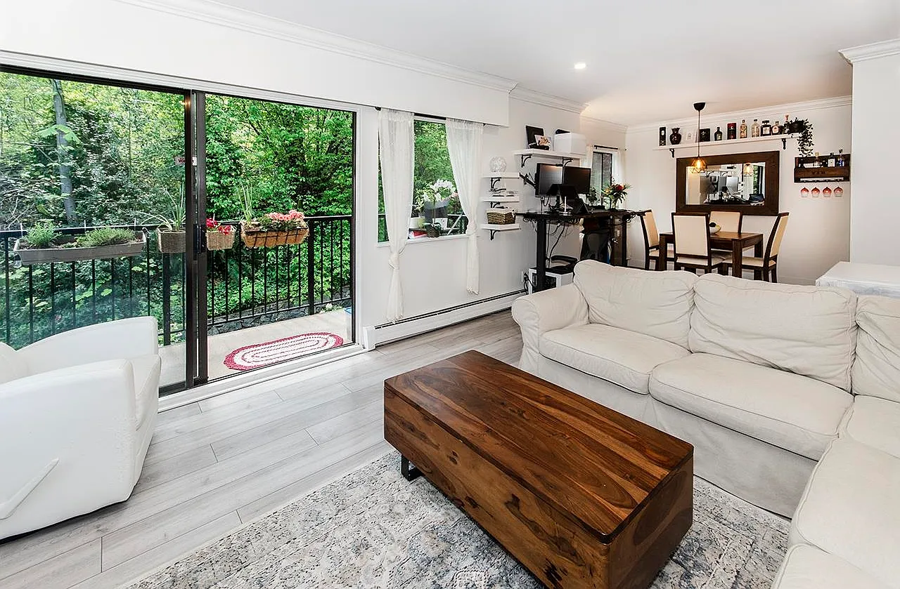 2 bed, 950 sqft, $2,200 — Photo 4