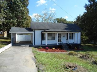 620 Friendly Rd, Eden, NC 27288