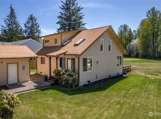 40 N Fairway Dr E, Hoodsport, WA 98548