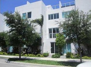 311 NE 7th St, Fort Lauderdale, FL 33304