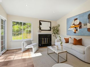 515 Canyon Oaks Dr APT F, Oakland, CA