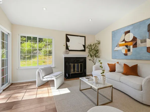 515 Canyon Oaks Dr APT F, Oakland, CA 94605