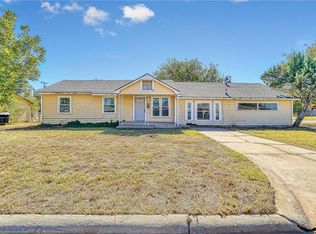 1200 Hickory St, Altus, OK 73521