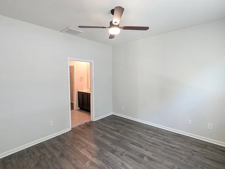 280 Forestbrook Cove Cir — Photo 17