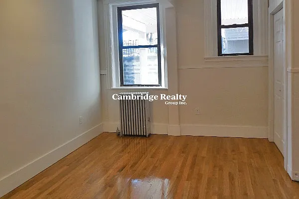40 Cedar St #1T — Photo 5