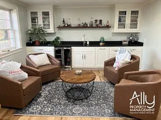 102 Lancaster Ct — Photo 14