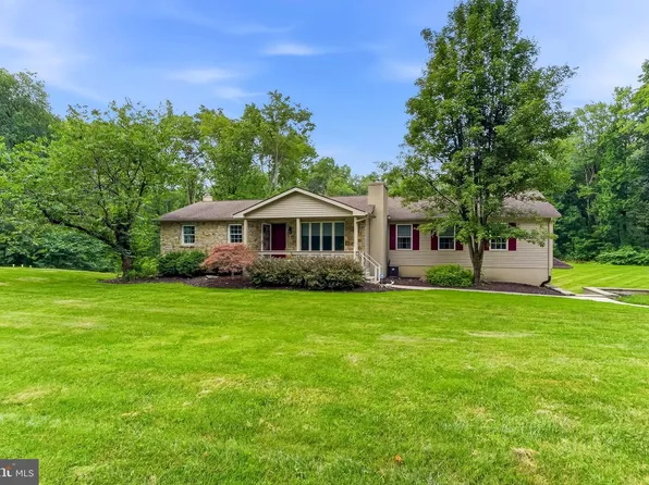 136 Telegraph Rd, Coatesville, PA 19320