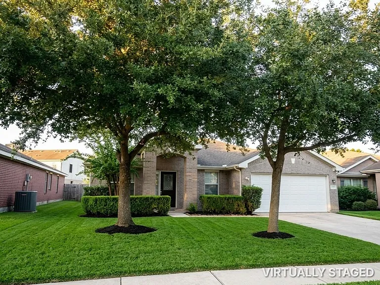 21522 Pointed Oak Ln — Photo 1