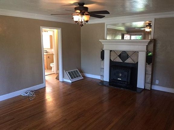 5th image of 1703 De Ovan Ave
