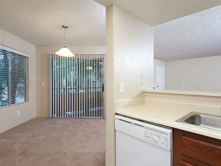 Meadow Glen — Photo 49